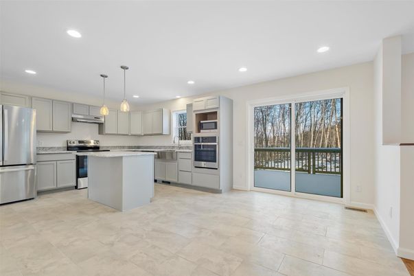 Interior, Kitchen, Pendant Lights, Recessed Lighting, Stainless Steel Appliances