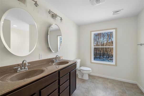Bathroom, Dual Sink Vanities, Interior, Recessed Lighting