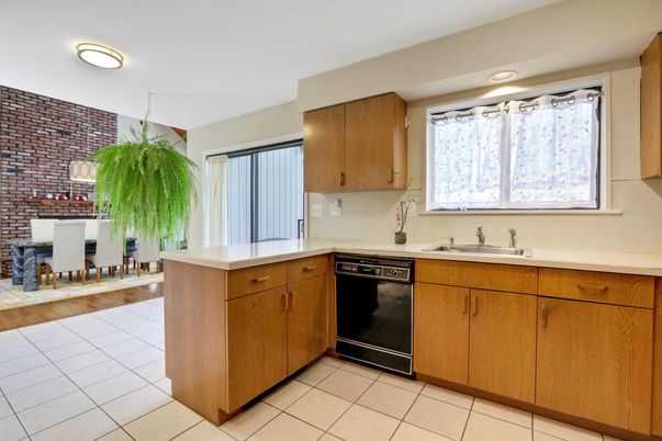 Dining room, Interior, Kitchen, Recessed Lighting, Stainless Steel Appliances, Wood Texture Flooring