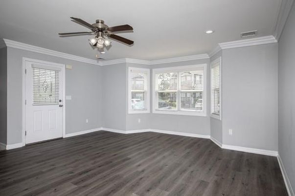 Empty room, Interior, Recessed Lighting, Wood Texture Flooring