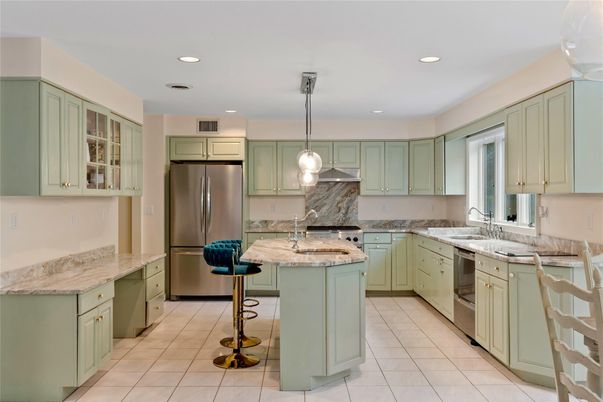 Interior, Kitchen, Pendant Lights, Recessed Lighting, Stainless Steel Appliances