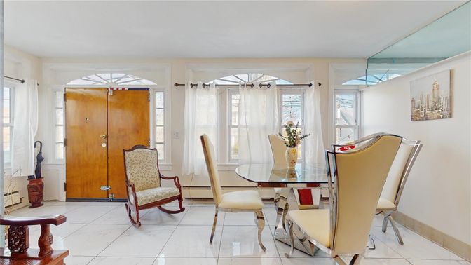 Dining room, Interior, Marble