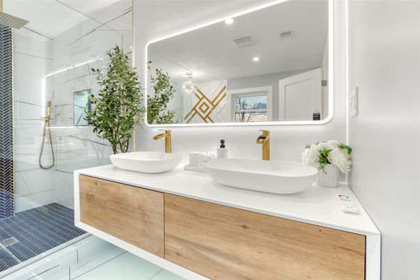 Bathroom, Dual Sink Vanities, Glass Shower, Interior, Recessed Lighting