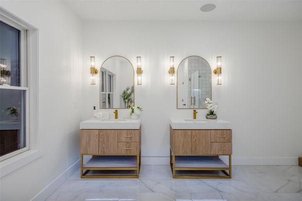 Bathroom, Dual Sink Vanities, Interior, Marble