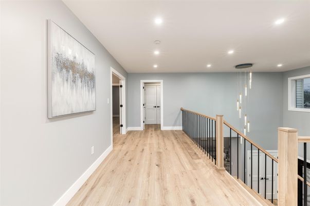 Interior, Pendant Lights, Recessed Lighting, Wood Texture Flooring