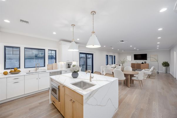 Dining room, Interior, Kitchen, Pendant Lights, Recessed Lighting, Wood Texture Flooring