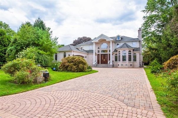 Backyard, Exterior, Facade, French Provincial