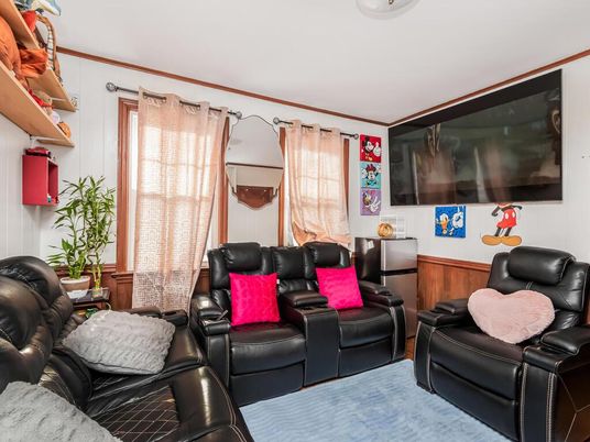 Home Theatre Room, Interior