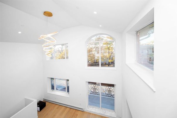Interior, Pendant Lights, Recessed Lighting, Wood Texture Flooring