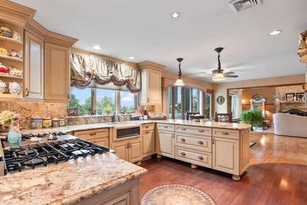 Fireplace, Interior, Kitchen, Pendant Lights, Recessed Lighting, Wood Texture Flooring
