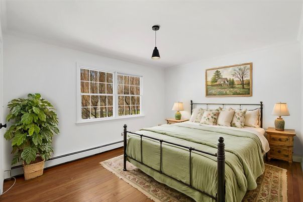 Bedroom, Interior, Pendant Lights, Wood Texture Flooring