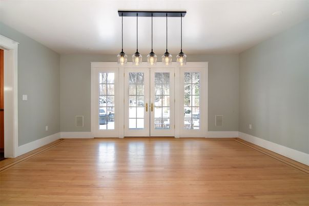 Empty room, Interior, Pendant Lights, Wood Texture Flooring