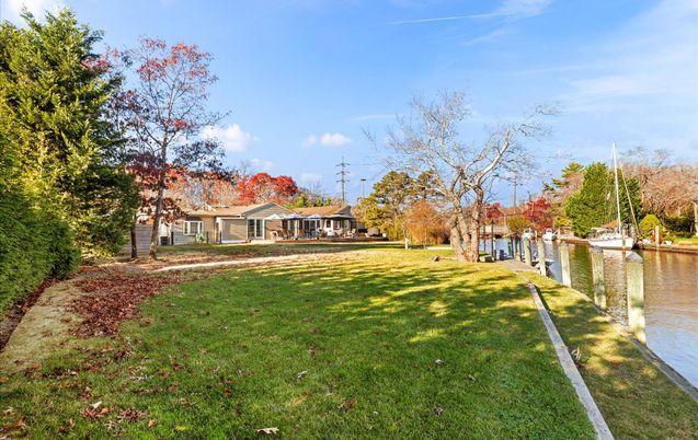 Backyard, Exterior, Lake