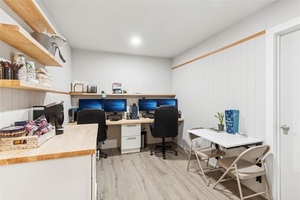 Home Office, Interior, Recessed Lighting, Wood Texture Flooring