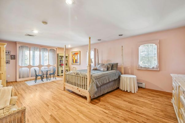 Bedroom, Dining room, Interior, Recessed Lighting, Wood Texture Flooring