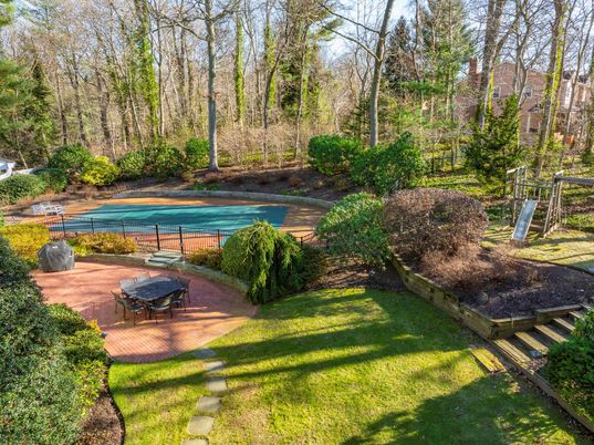 Backyard, Exterior, Pool