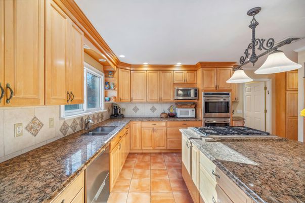Interior, Kitchen, Pendant Lights, Recessed Lighting, Stainless Steel Appliances