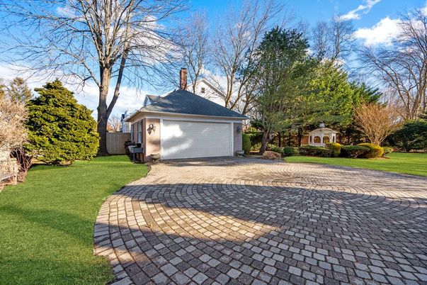 Backyard, Detached Garage, Exterior