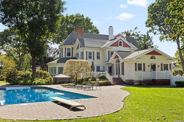 Exterior, Hot Tub, Pool