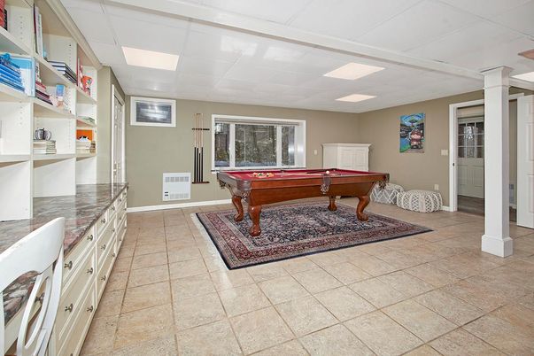 Billiard Table, Game Room, Interior