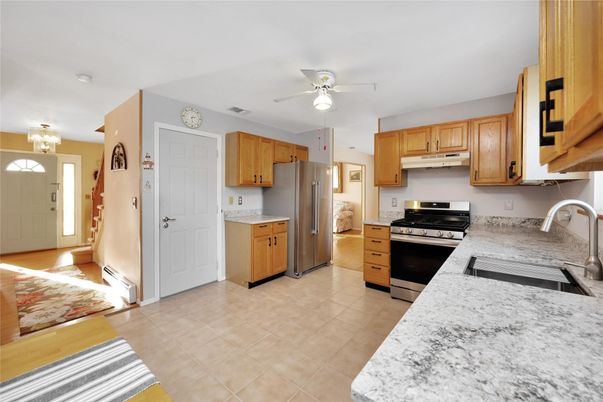Chandelier, Interior, Kitchen