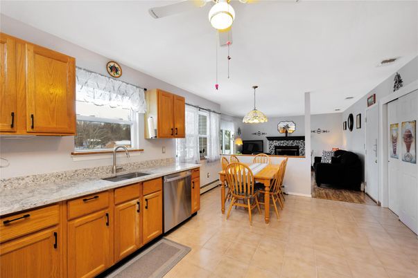 Dining room, Interior, Kitchen, Pendant Lights