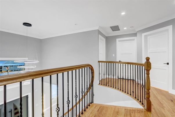 Interior, Pendant Lights, Recessed Lighting, Wood Texture Flooring