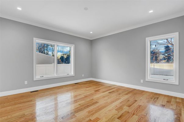 Empty room, Interior, Recessed Lighting, Wood Texture Flooring