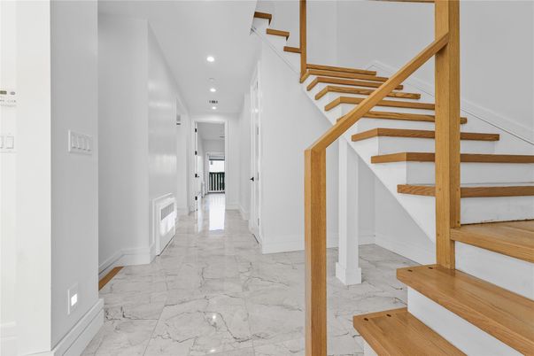 Interior, Marble, Recessed Lighting