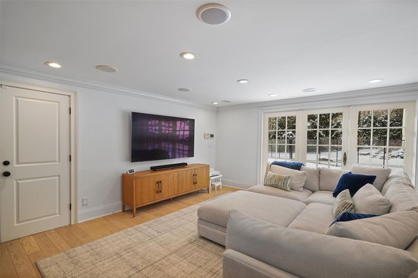 Interior, Living room, Recessed Lighting, Wood Texture Flooring
