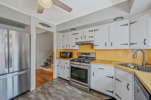 Interior, Kitchen, Stainless Steel Appliances, Wood Texture Flooring