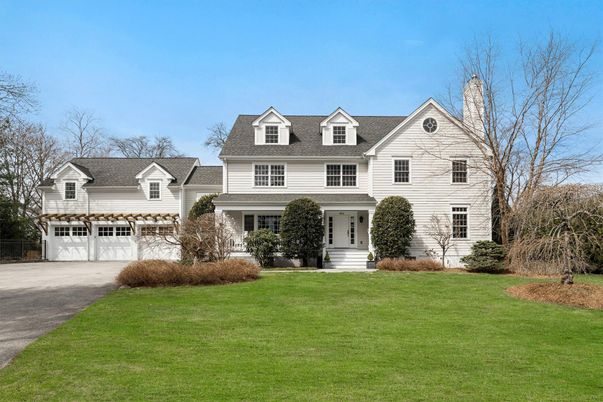 Attached, Exterior, Facade, Farmhouse