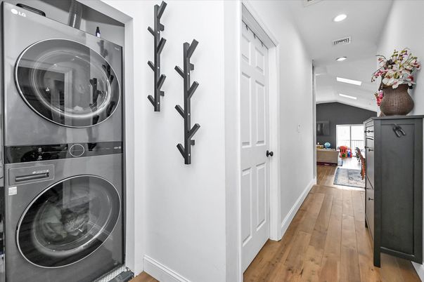 Interior, Recessed Lighting, Utility Closets, Washer, Wood Texture Flooring