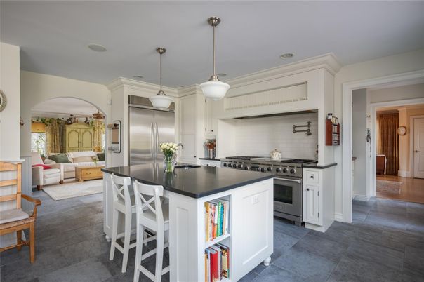 Interior, Kitchen, Living room, Pendant Lights, Stainless Steel Appliances