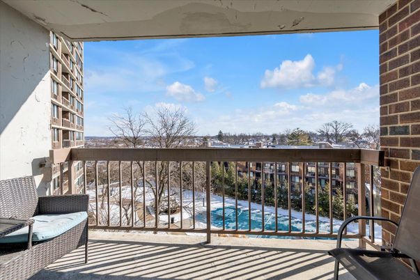 Exterior, Pool, Other