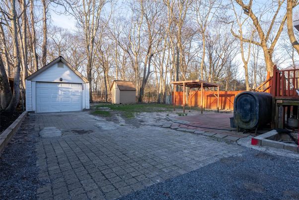 Backyard, Detached Garage, Exterior