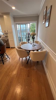 Dining room, Interior, Kitchen, Recessed Lighting, Wood Texture Flooring
