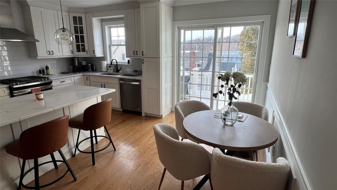 Dining room, Interior, Kitchen, Pendant Lights, Stainless Steel Appliances, Wood Texture Flooring