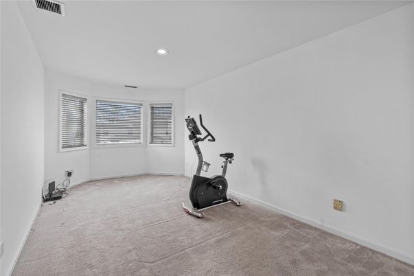 Fitness Equipment, Interior, Recessed Lighting