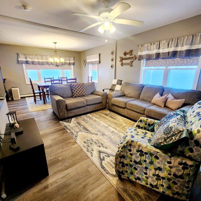 Chandelier, Dining room, Interior, Living room, Wood Texture Flooring