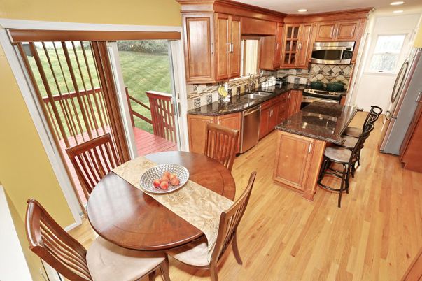 Dining room, Interior, Kitchen, Recessed Lighting, Wood Texture Flooring