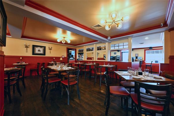 Chandelier, Dining room, Interior, Recessed Lighting, Wood Texture Flooring