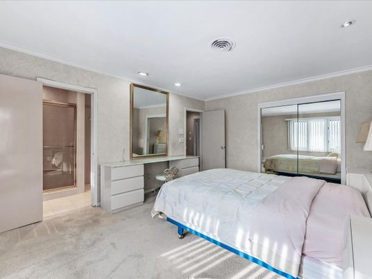 Bedroom, Interior, Recessed Lighting