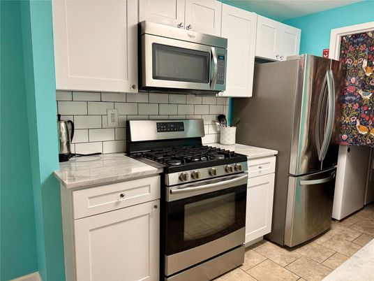 Interior, Kitchen, Stainless Steel Appliances