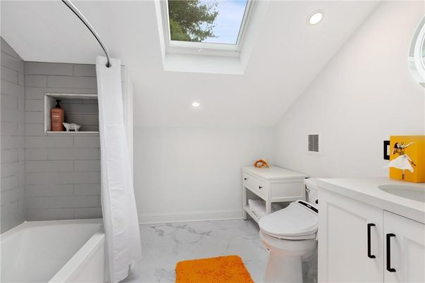 Bathroom, Interior, Marble, Recessed Lighting