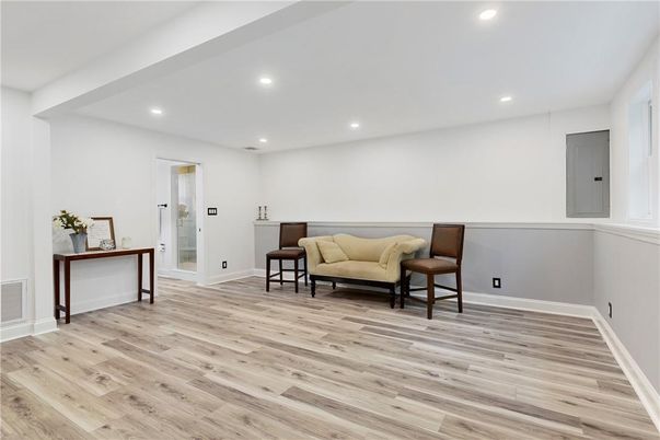 Interior, Recessed Lighting, Wood Texture Flooring