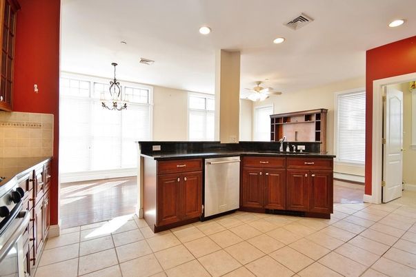 Chandelier, Interior, Kitchen, Recessed Lighting, Stainless Steel Appliances