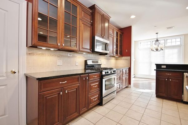 Chandelier, Interior, Kitchen, Recessed Lighting, Stainless Steel Appliances