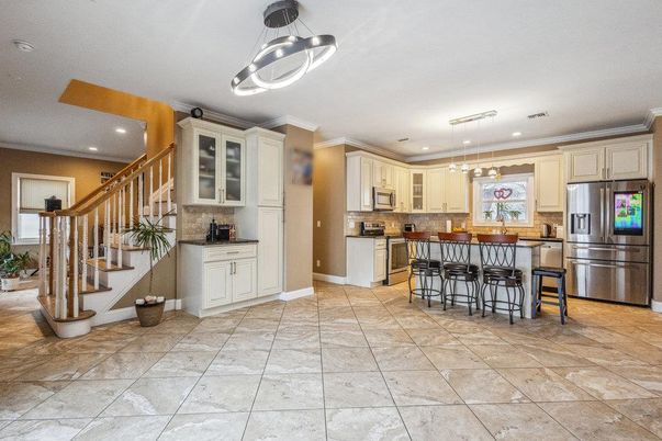 Interior, Kitchen, Pendant Lights, Recessed Lighting, Stainless Steel Appliances