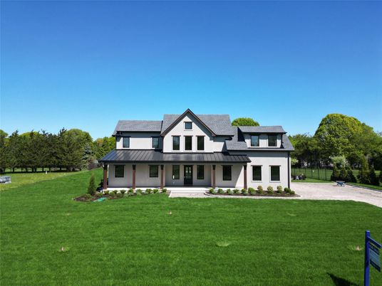 Backyard, Exterior, Facade, Farmhouse
